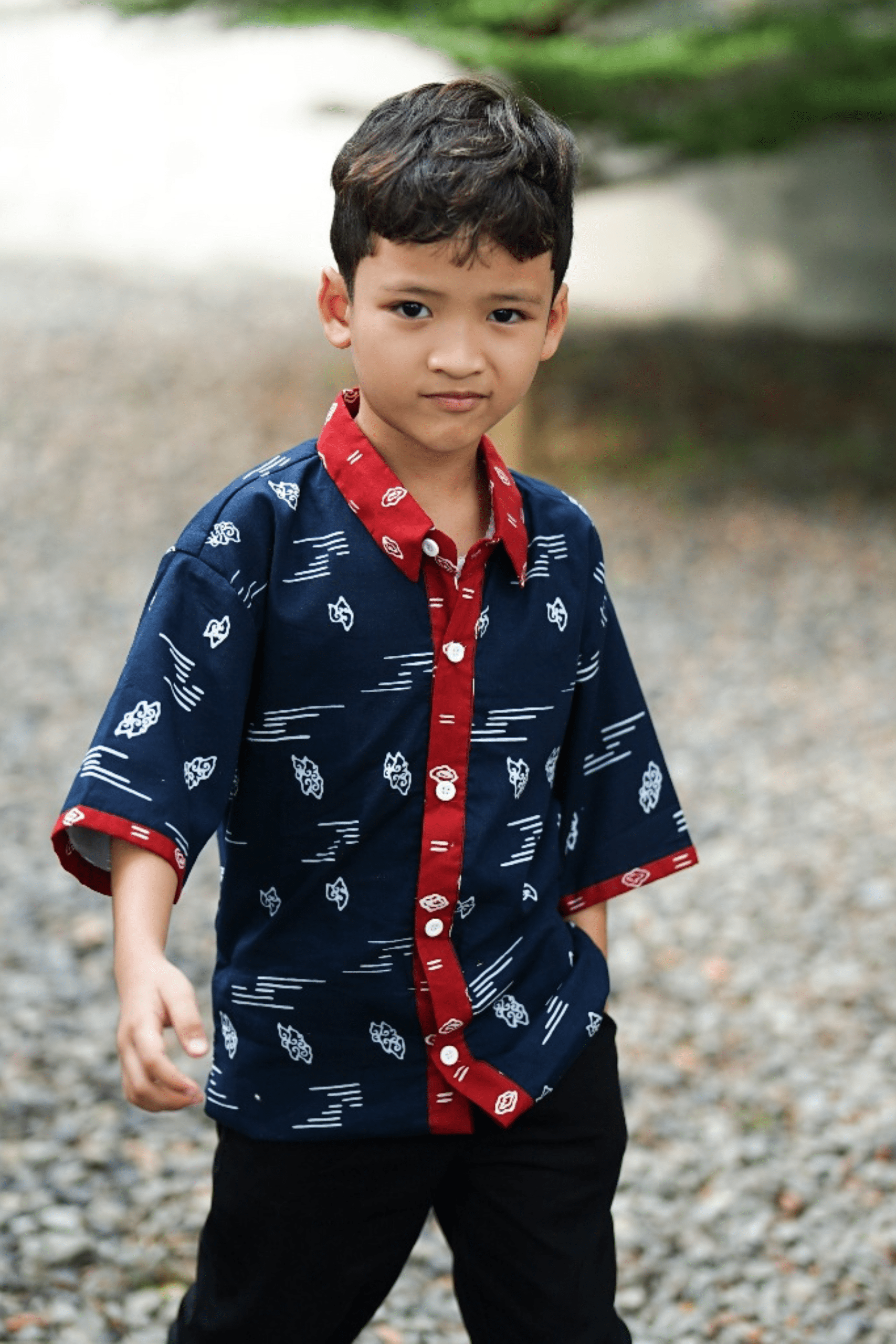 Pravasita Collection Kemeja Anak Lengan Pendek Motif Mega Mendung Raffa IK